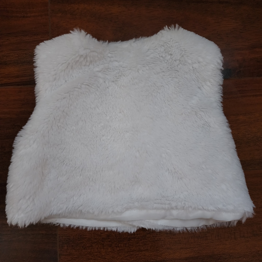 Faux Fur Vest For Girls - Picture 3 of 3